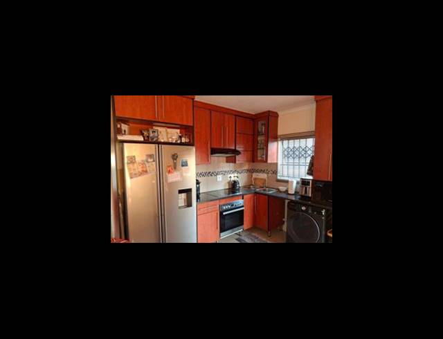 3 BEDROOM FREEHOLD FOR SALE IN HEATHERVIEW